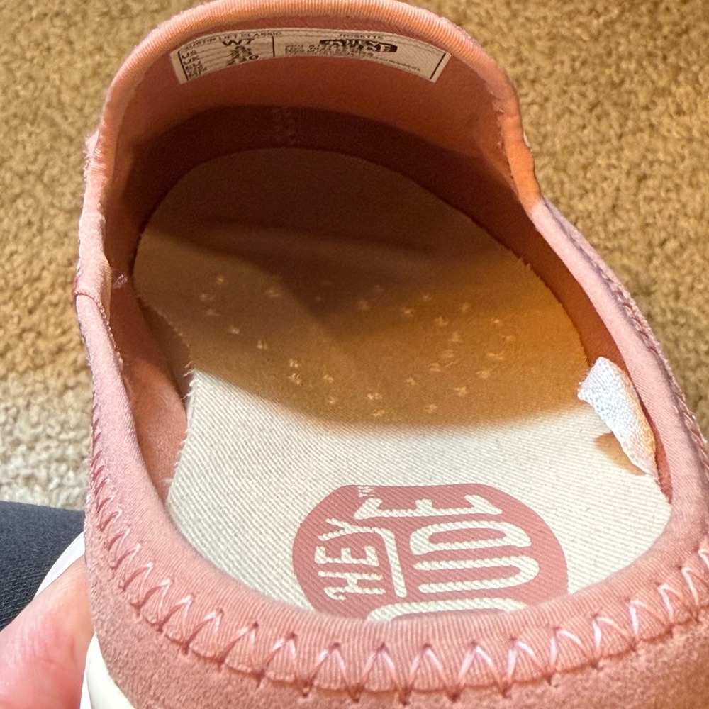 Hey Dude Austin Lift Classic Rosette Pink Suede Platform Mules Women's 7 NEW - Picture 4 of 5